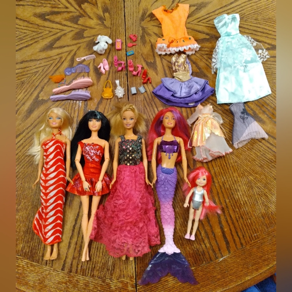Like NEW BARBIE LOT
